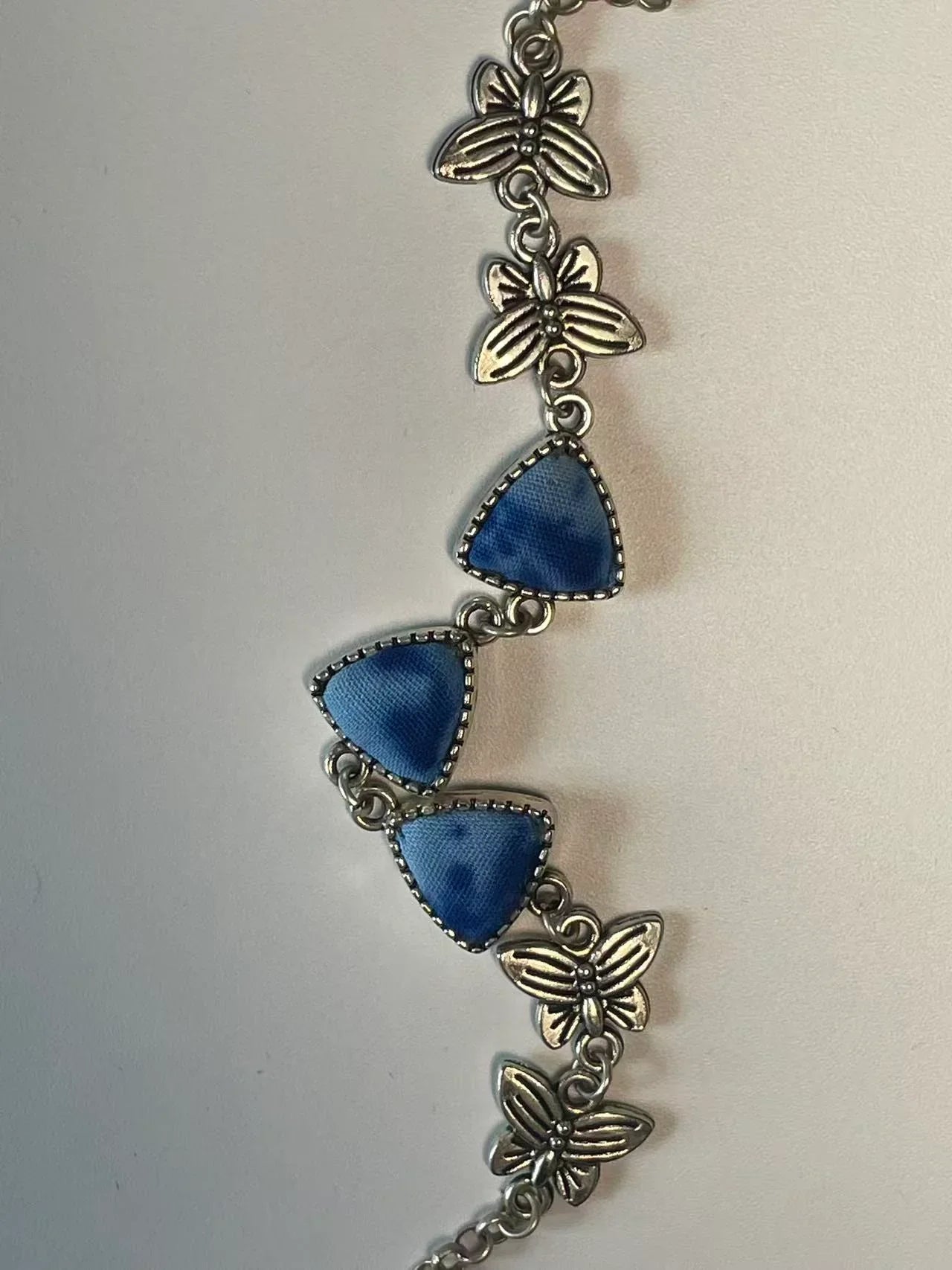 Miao Silver Plated Blue Triangle Floral Link Bracelet